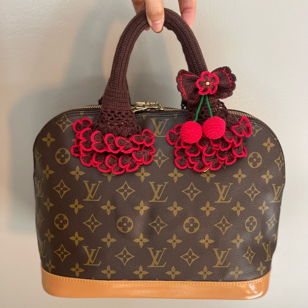 Louis Vuitton Monogram Alma PM